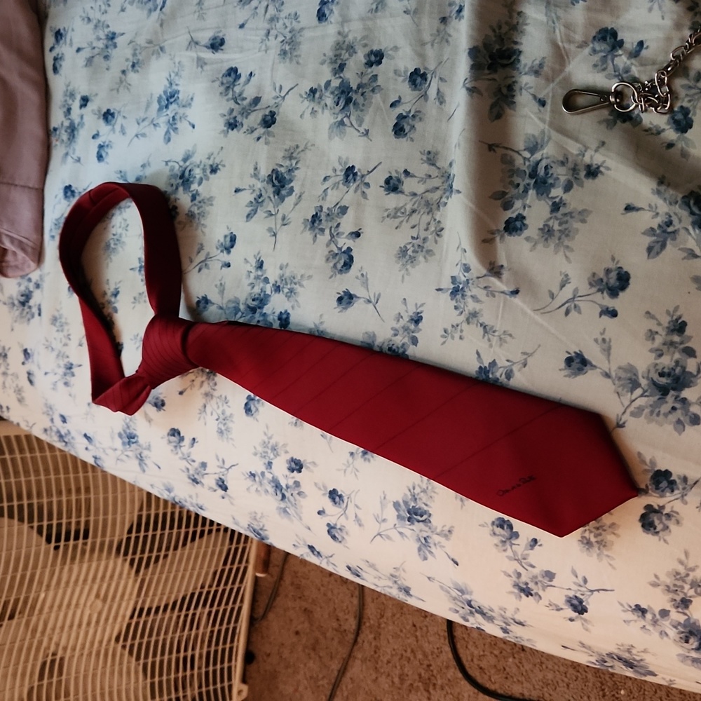 Vintage Oscar De La Renta Tie (red)